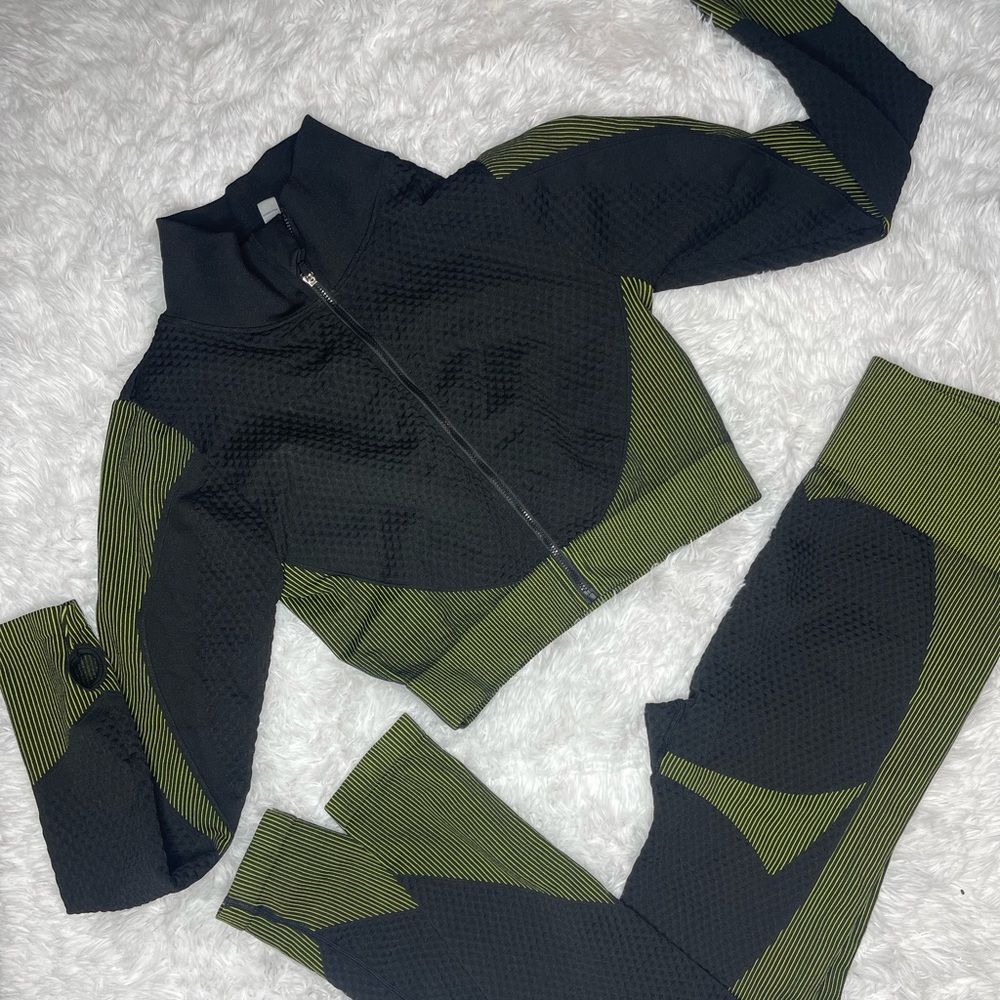 Swim by dolly 2 piece active set